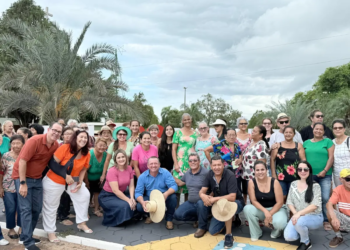 Paraná + Viagem leva 70 idosos de Diamante do Norte para conhecer o litoral