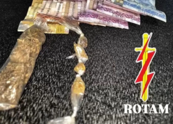 Mulher é presa em flagrante por tráfico de drogas