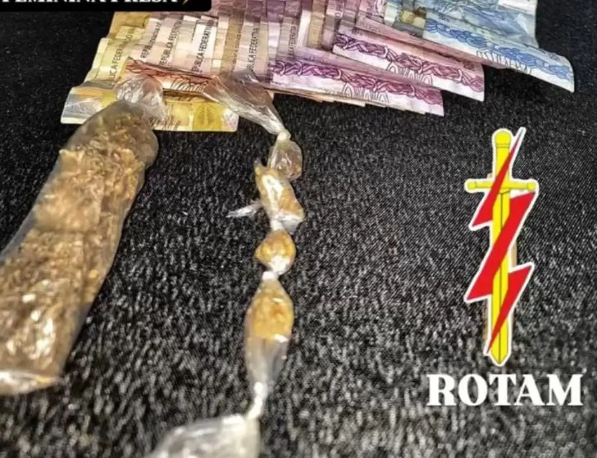 Mulher é presa em flagrante por tráfico de drogas