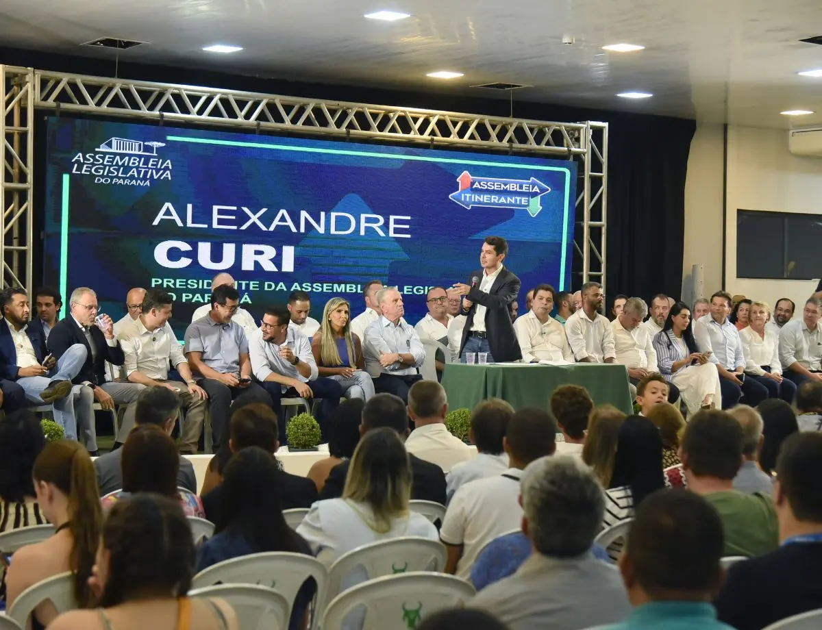 “O deputado é a ponte do prefeito com o governo do estado”, afirma Alexandre Curi