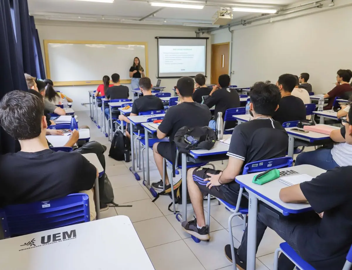 Paraná é o 2º estado com maior proporção de jovens matriculados no ensino superior