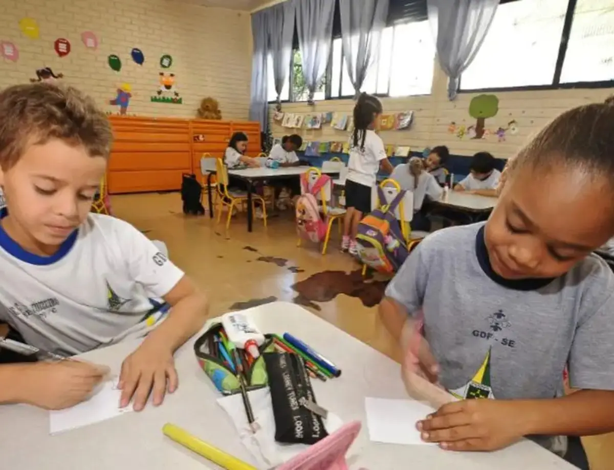 Prêmio Educador Nota 10 recebe inscrições de todo o país