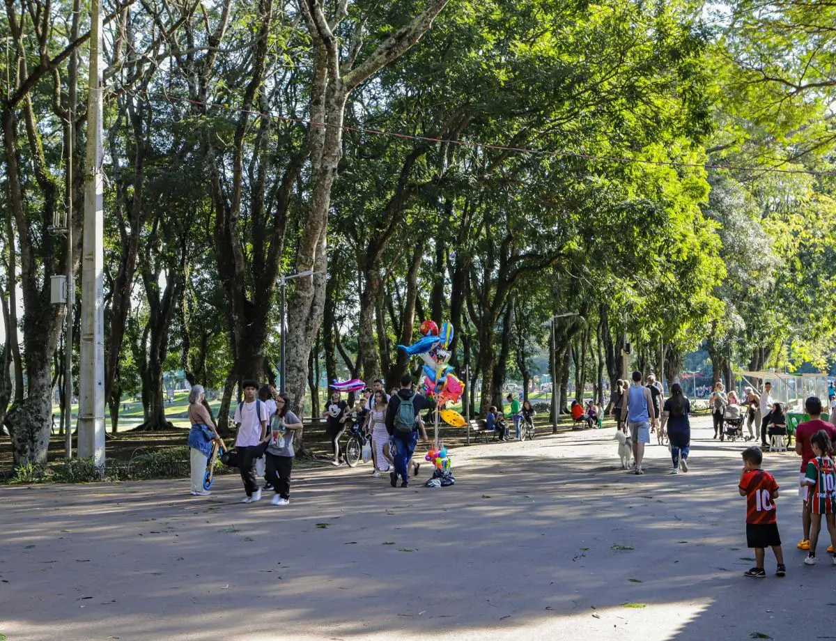 Março teve chuva abaixo de média e oito cidades com recorde de temperatura