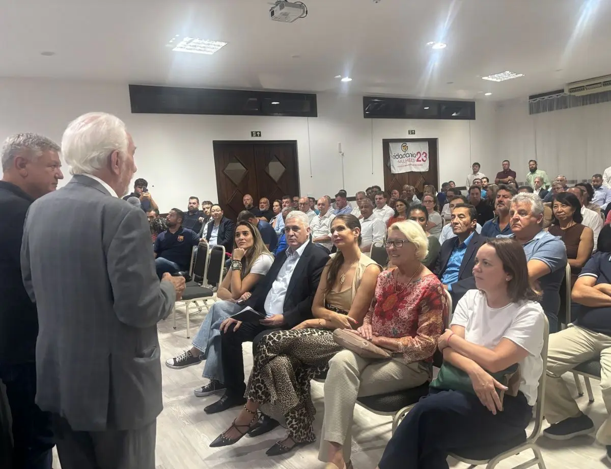Evento de filiações conta com a presença do vice-governador e do presidente da Assembleia