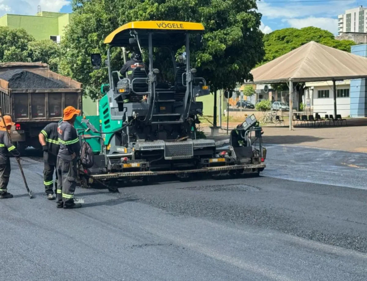 Ruas de acesso são interditadas para pavimentação asfáltica nesta sexta