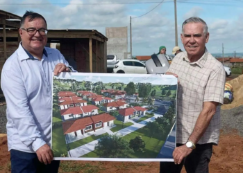 Prefeito de Loanda visita obras do Condomínio do Idoso em fase inicial de execução