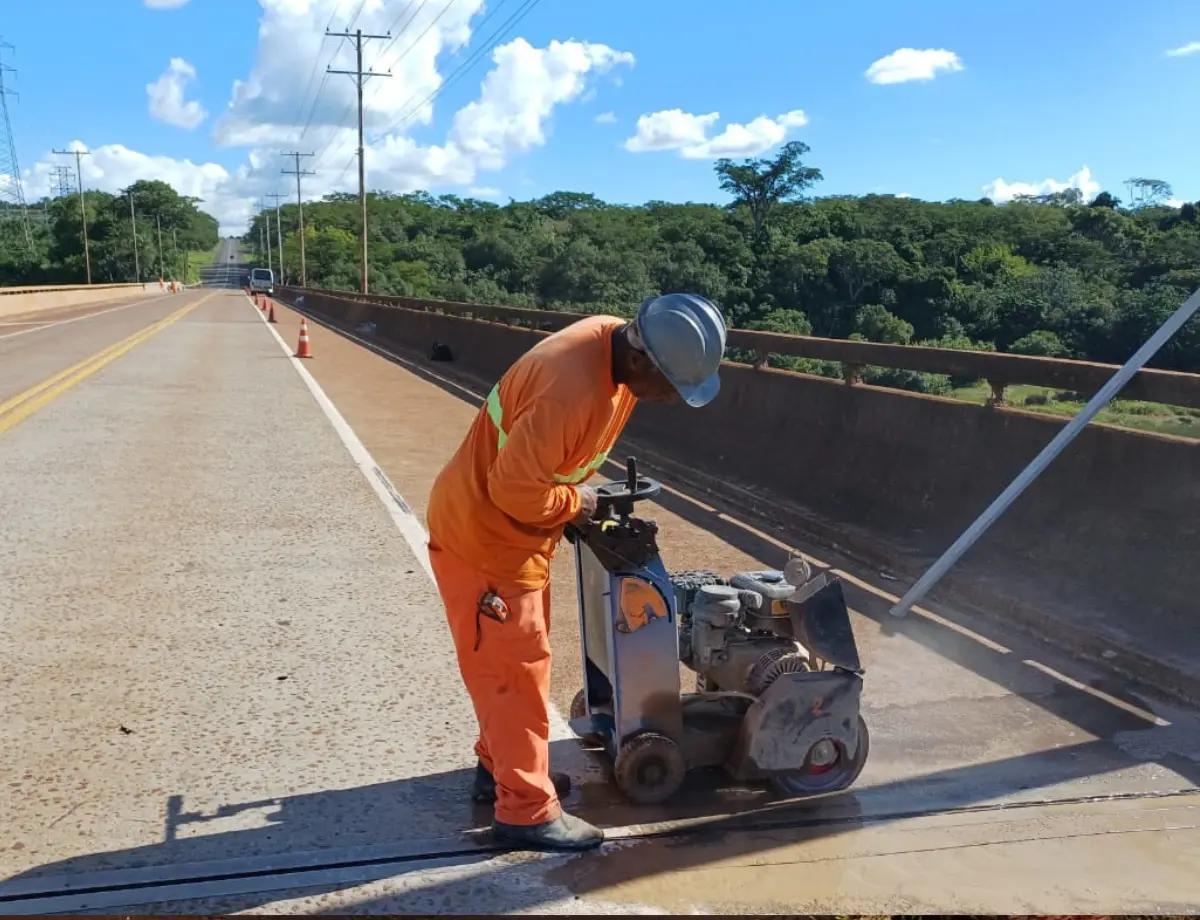 Ponte sobre o Rio Paranapanema em Diamante do Norte terá pare-e-siga
