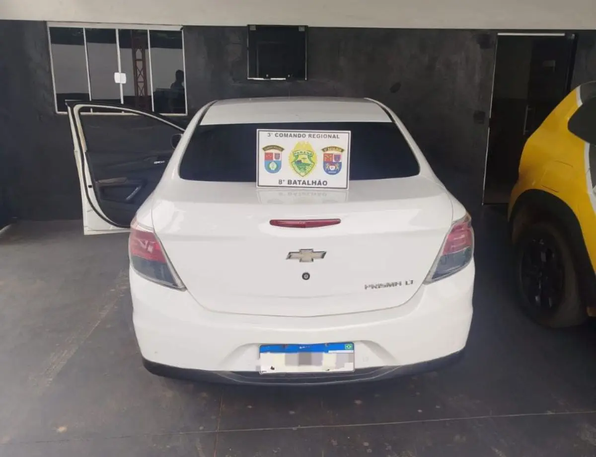 Carro furtado é recuperado pela PM em Terra Rica