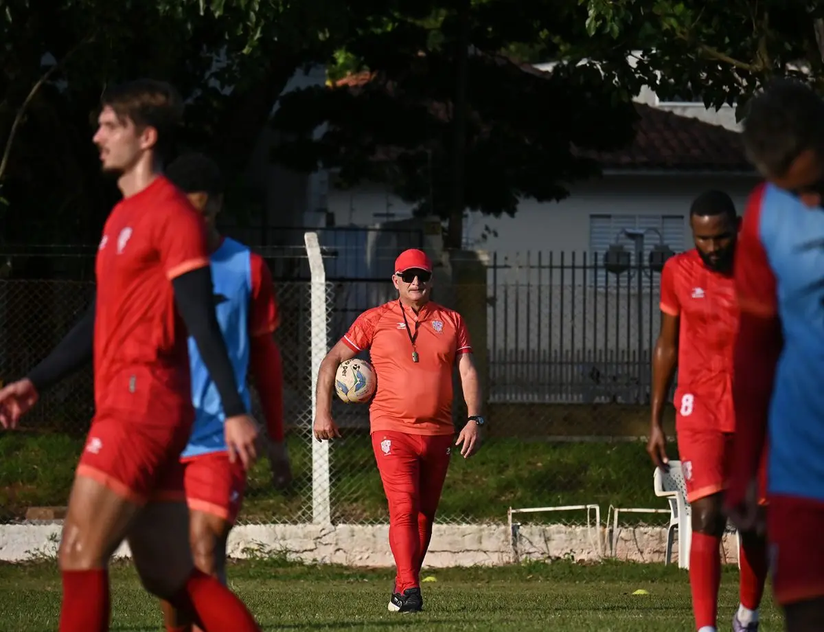 Fahel Júnior estreia no comando do ACP contra o Laranja Mecânica