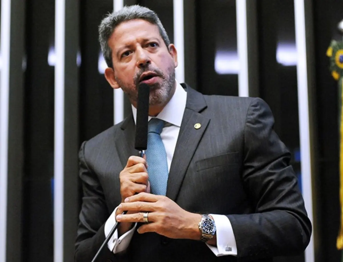 Lira prevê votar reforma antes do recesso parlamentar de julho