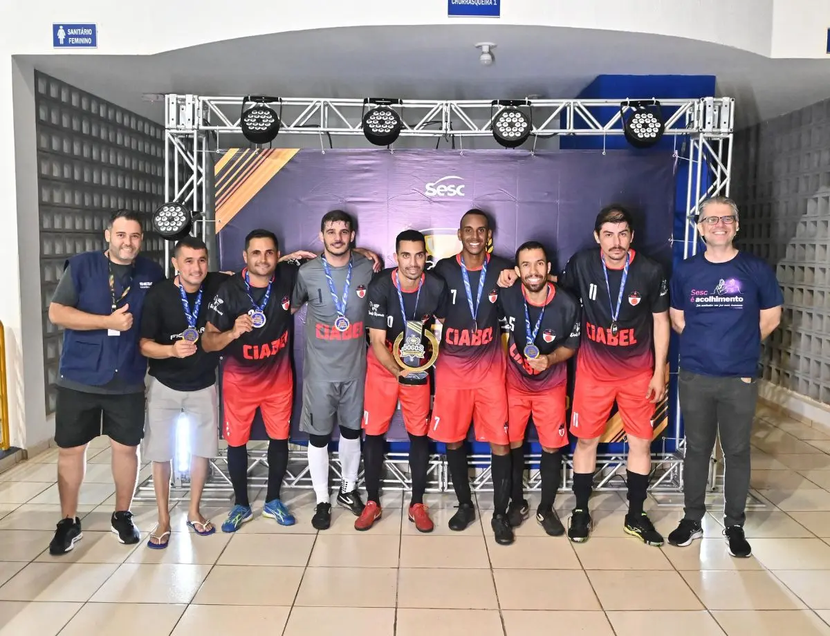 Ciabel é terceiro colocado do futebol society nos Jogos Comerciários de Paranavaí