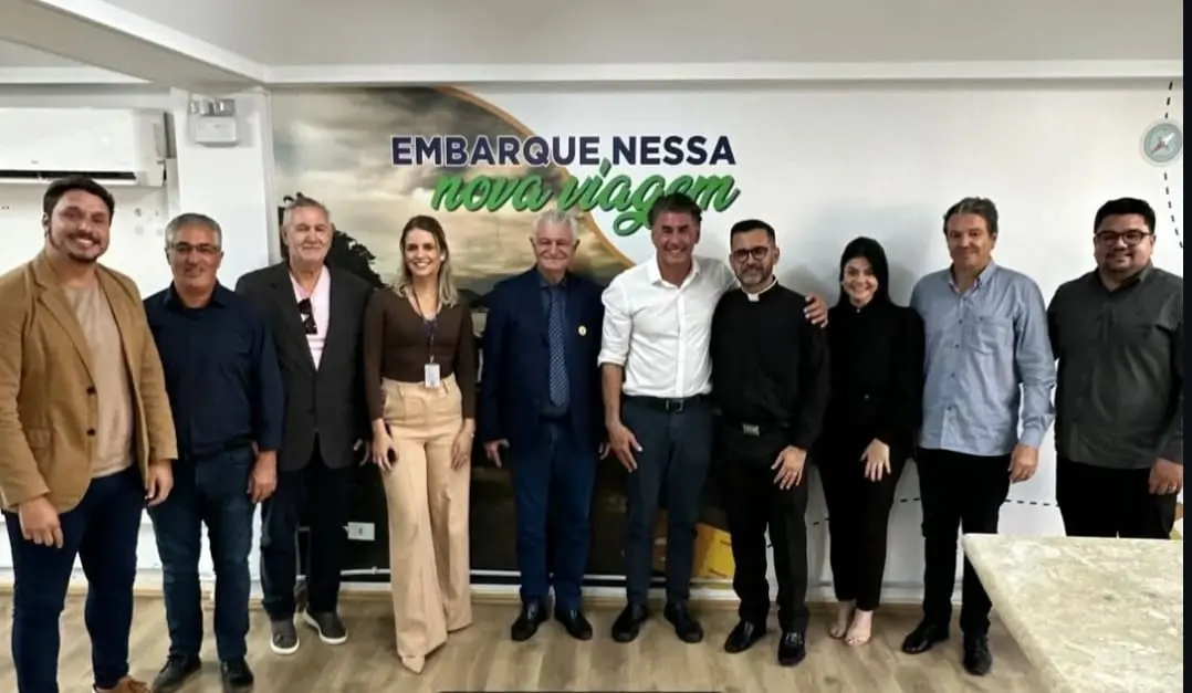 Comunidade Católica Emanuel estreita laços com o governo estadual e a Alep