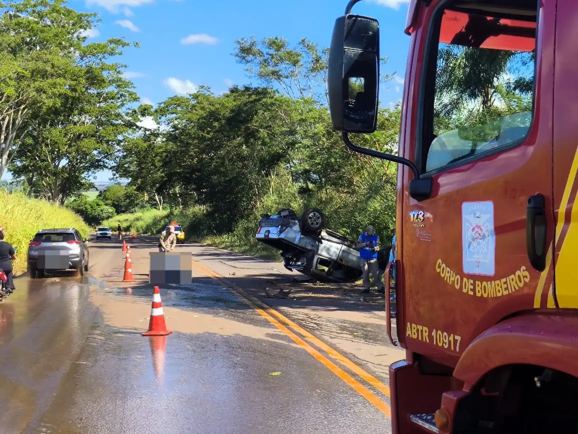 Capotamento na PR-492, em Paraíso do Norte, mata idoso de 81 anos