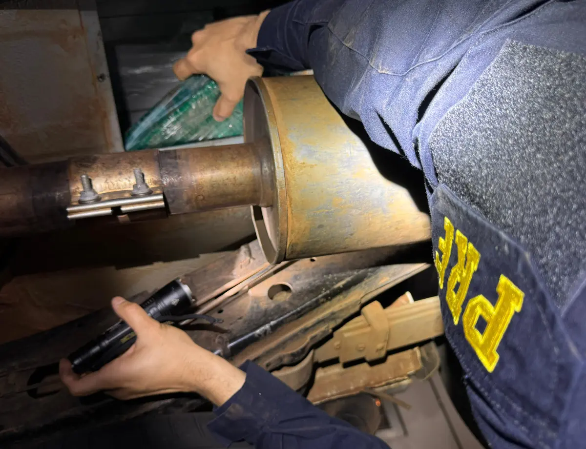 PRF apreende aproximadamente 93 kg de cocaína em Presidente Castelo Branco