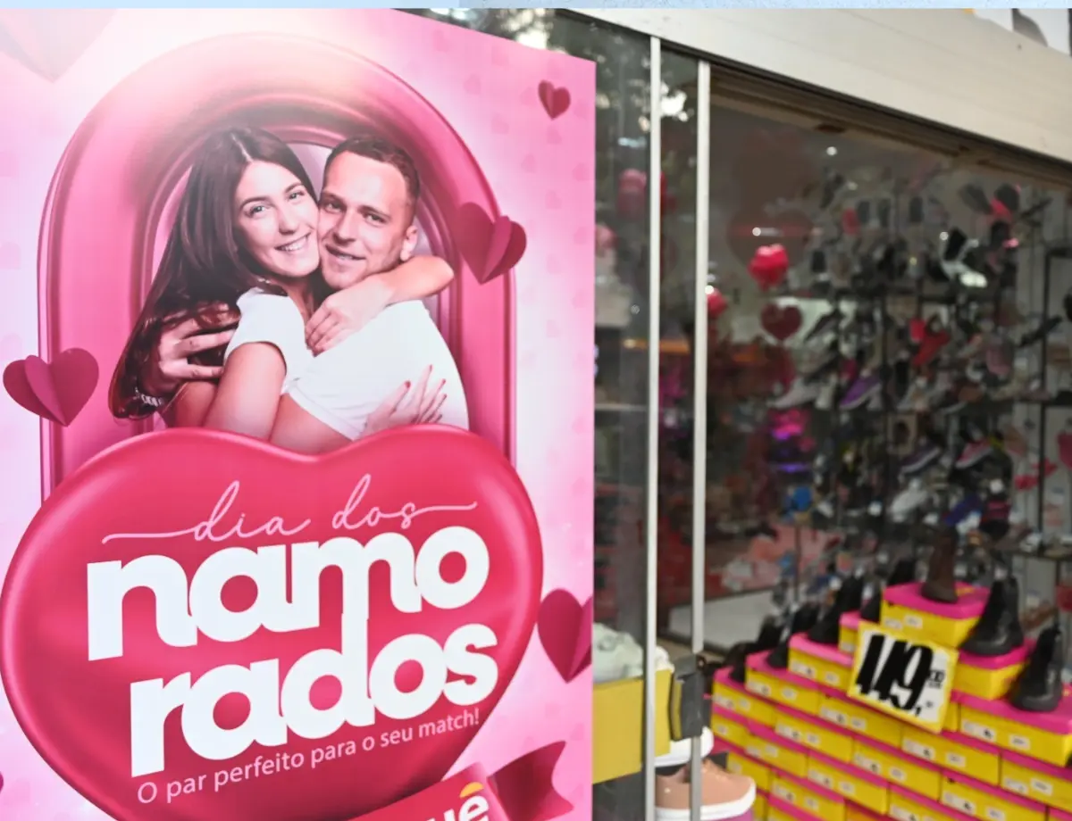 Comércio de Paranavaí celebra o amor com ação especial da Aciap no Dia dos Namorados