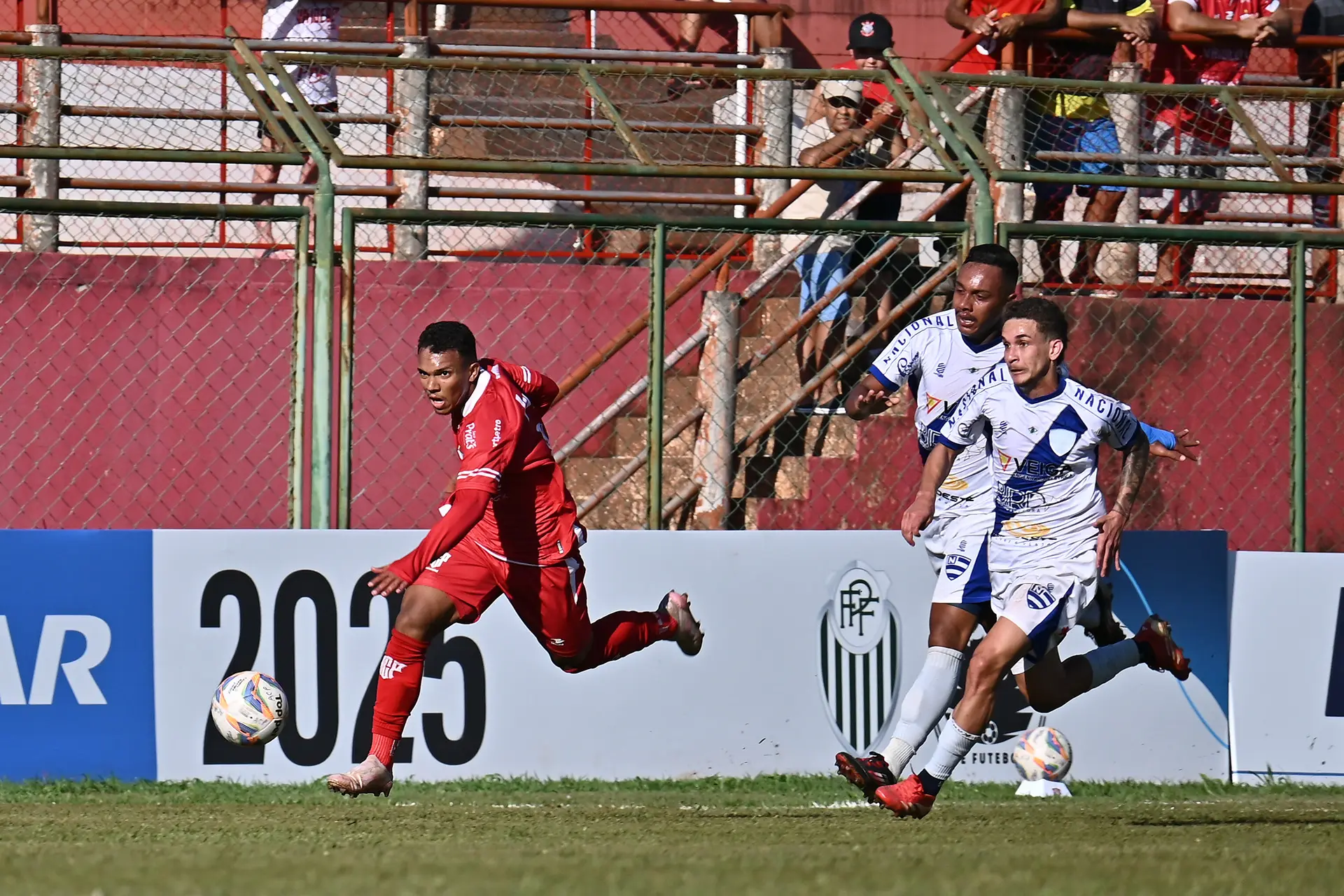 Em busca de consolidar a vice-liderança, ACP enfrenta PSTC neste sábado