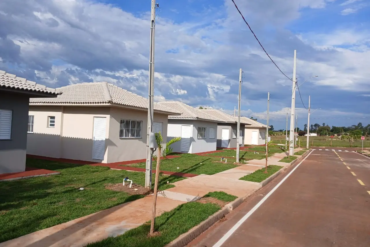49 famílias recebem casas em São Tomé e São Manoel do Paraná