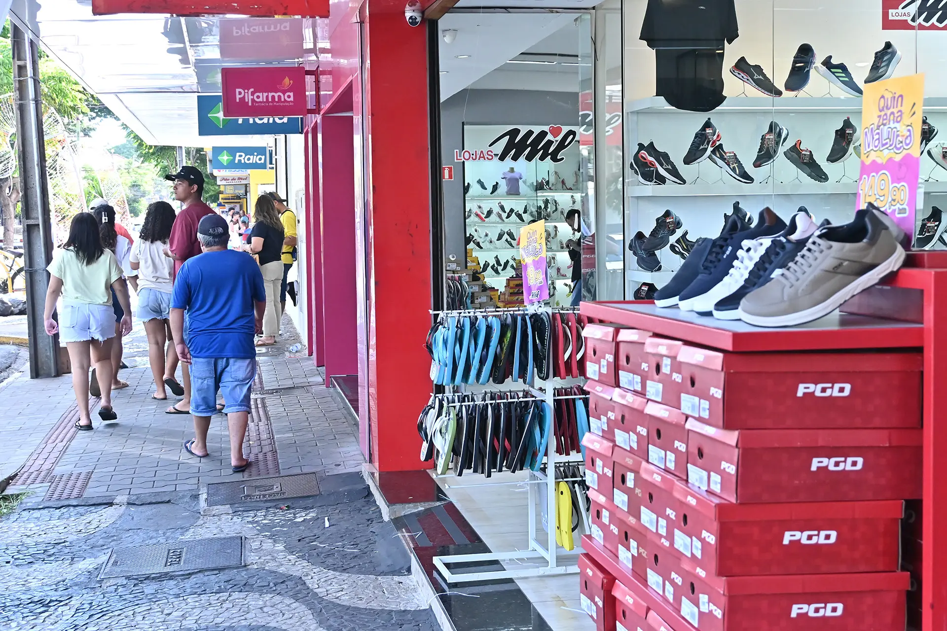 Lojistas de Paranavaí definem em assembleia, nesta terça, proposta de calendário comercial