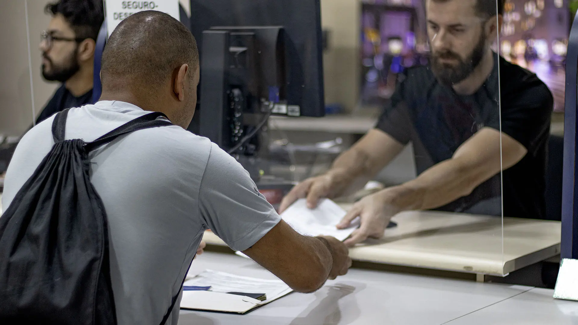 Três empresas realizam mutirão de empregos em Paranavaí na próxima semana