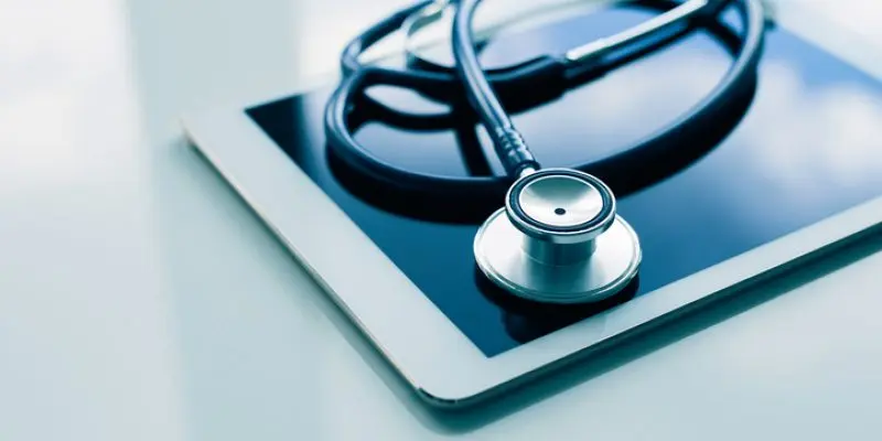 Proposta visa implantar serviço para agilizar a marcação de consultas e exames em Paranavaí