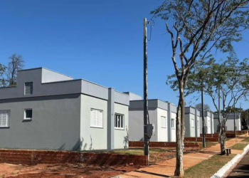 Famílias realizam o sonho da casa própria