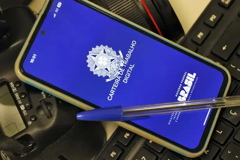 Mercado de trabalho em alta: indústria abre 10 vagas em Paranavaí