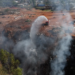Incêndio que dura 24 horas mobiliza bombeiros e prefeitura no Buracão do Jardim São Jorge