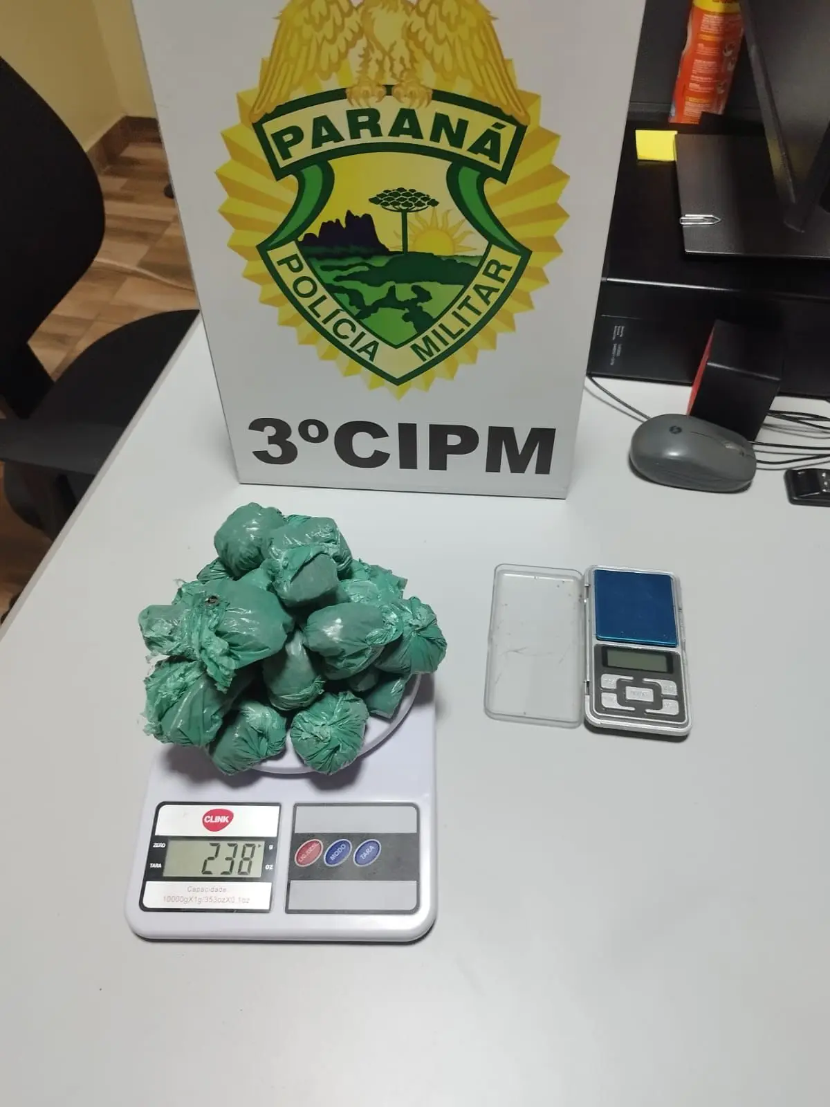 Homem é preso com quase 240 gramas de maconha em Santa Cruz de Monte Castelo