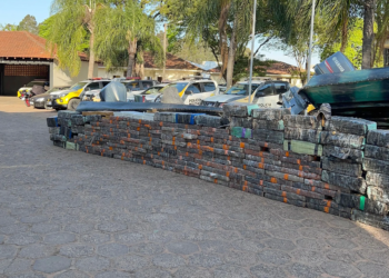 Duas toneladas de maconha dentro de lanchas são apreendidas em Querência do Norte