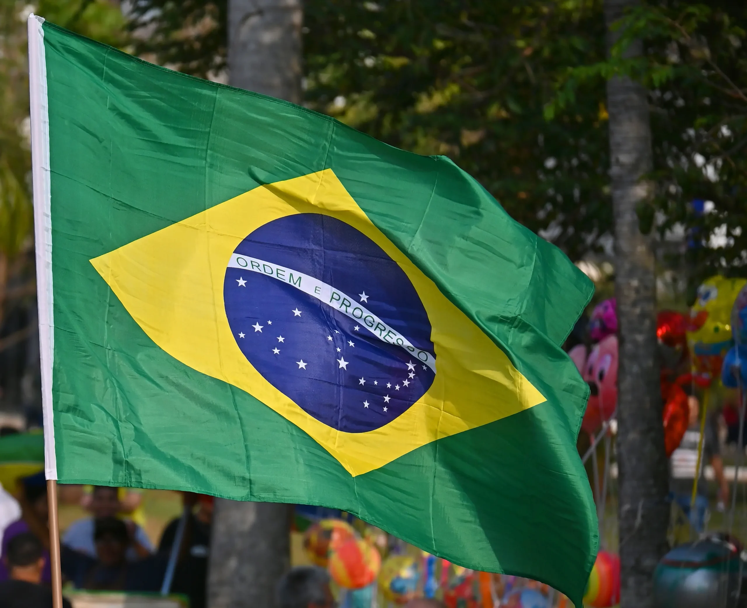 Desfile cívico em Paranavaí celebra a construção da identidade do Brasil como nação independente