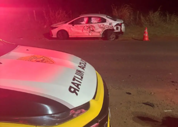 Acidente com três veículos é registrado na PR-218, em Loanda