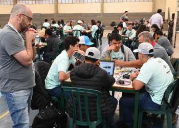 Maratona de inovação Diamante do Norte abordou a avicultura