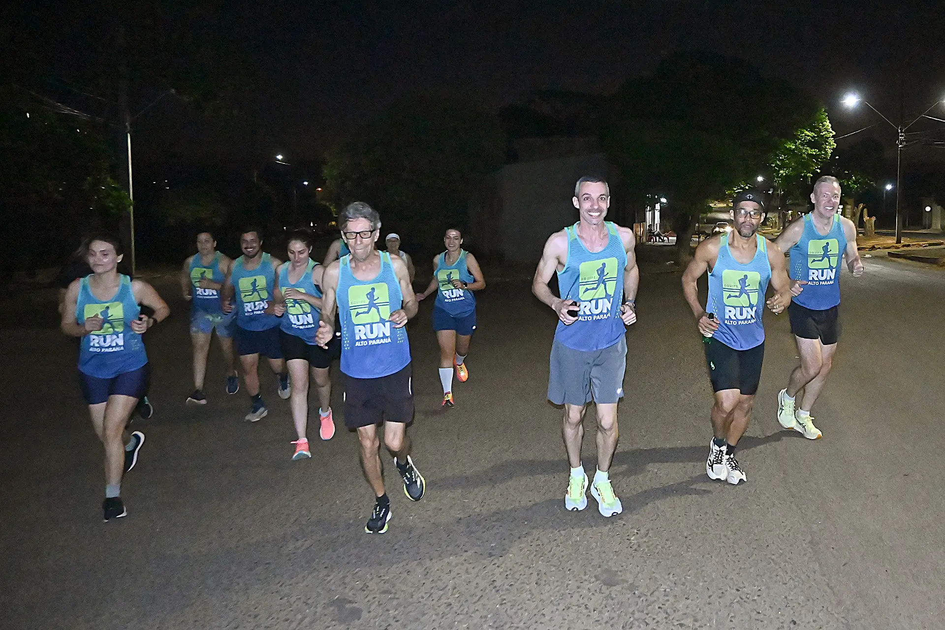 Equipe Run Alto Paraná treina para a 7ª Corrida de Santo Antônio