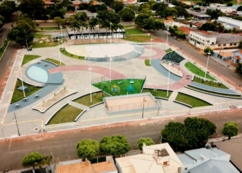 Diamante do Norte inaugura nova praça com estrutura moderna e lazer para toda a família