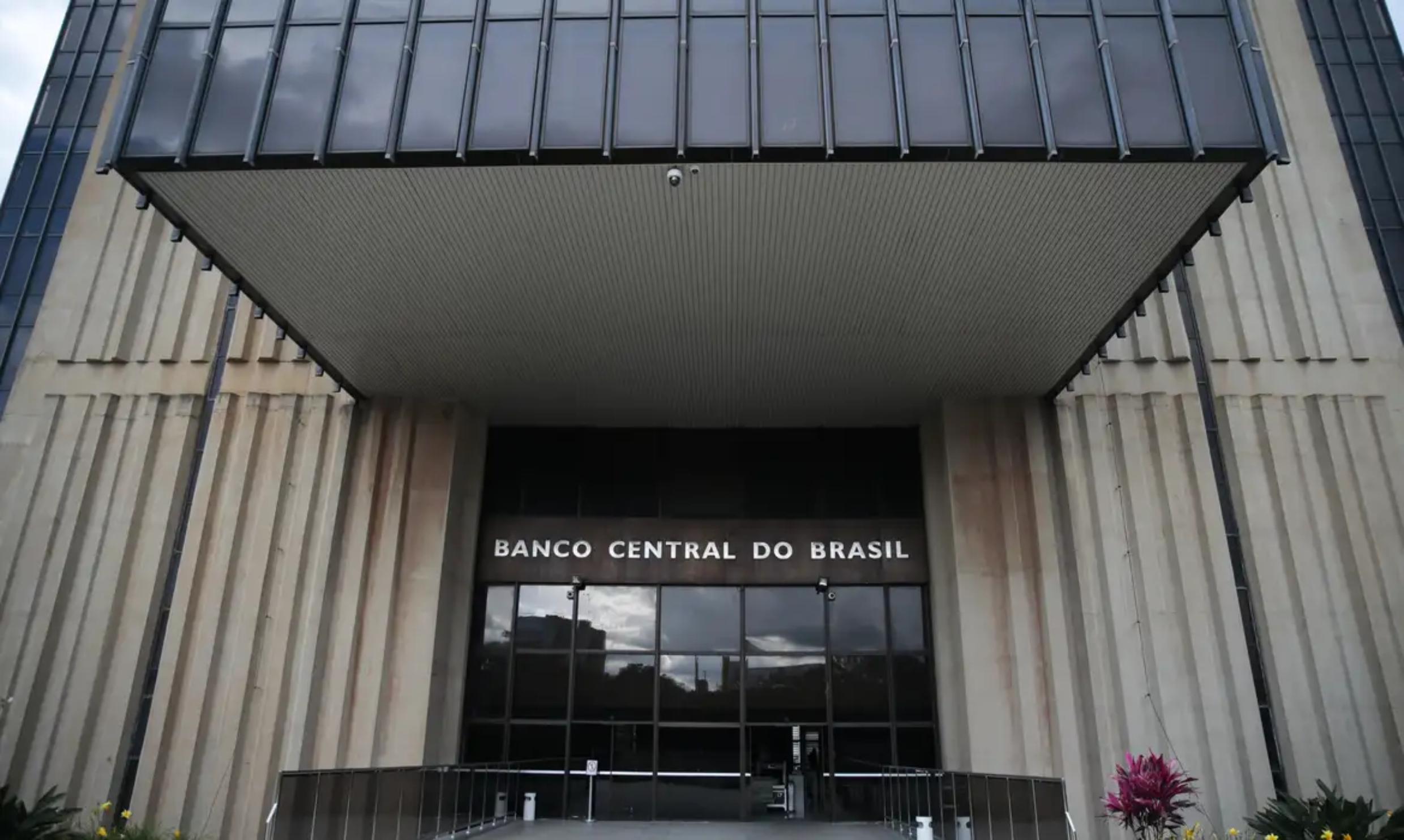 Mercado financeiro reduz para 4,72% previsão de inflação em 2025