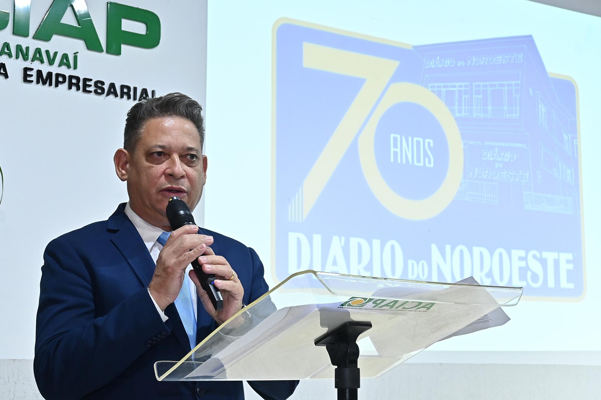 Convivi com o desenvolvimento de Paranavaí e região através do Diário do Noroeste, diz Galvão