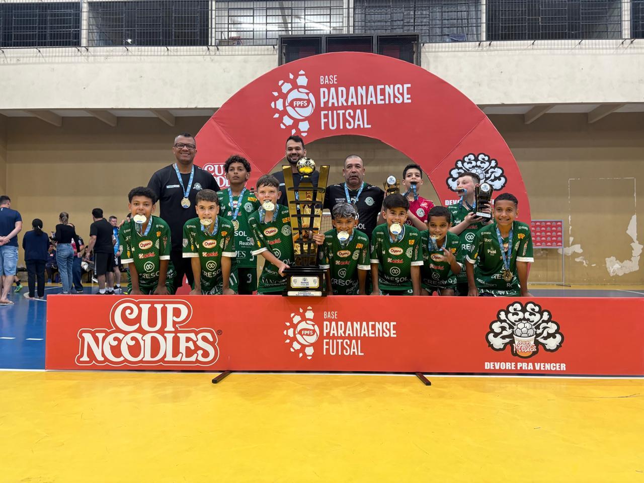 São Lucas é campeã da Série Prata Sub-11 de Futsal Paranaense