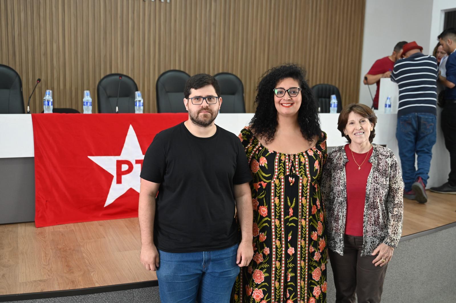 PT empossa três presidentes de diretórios em Paranavaí