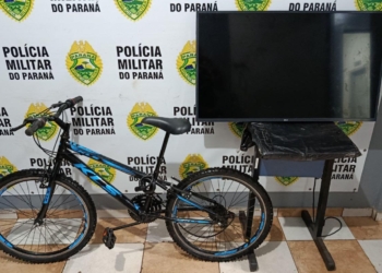 Homem é detido ao ser flagrado com bicicleta infantil, televisão e cachimbo de crack